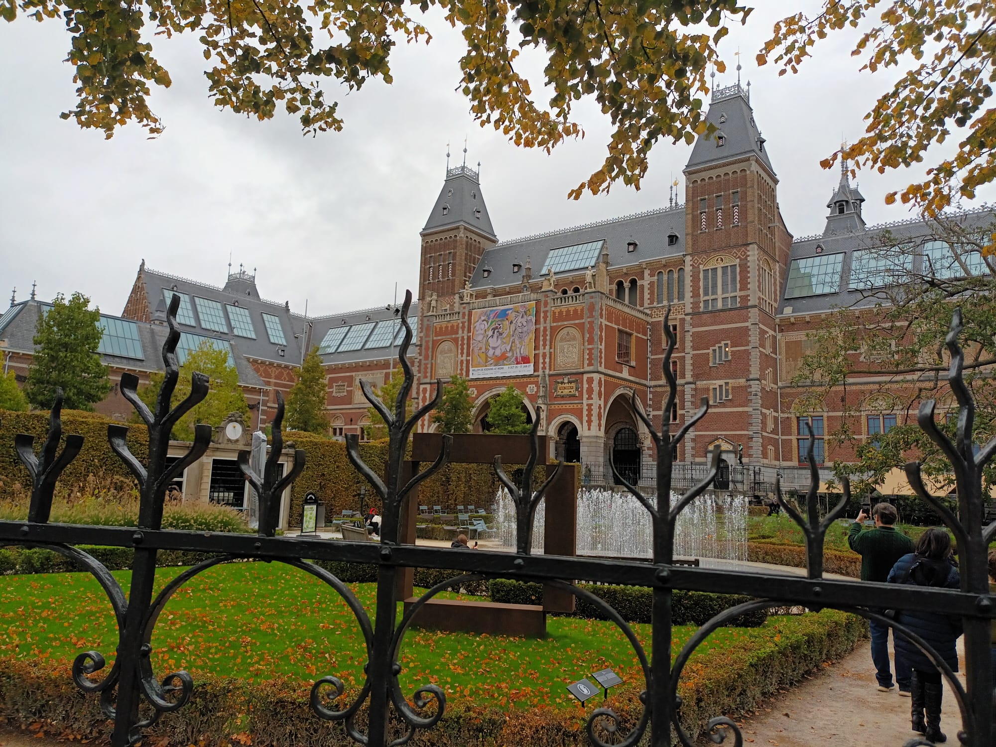 The museum and its gardens form part of Amsterdam’s distinctive cultural landscape